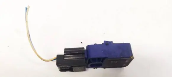 Dacia Sandero Airbag deployment crash/impact sensor 988304337R 5WK44443