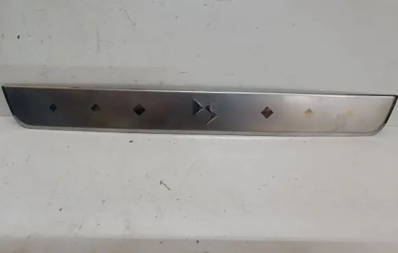 Citroen DS7 Crossback Front sill trim cover 98224856VV