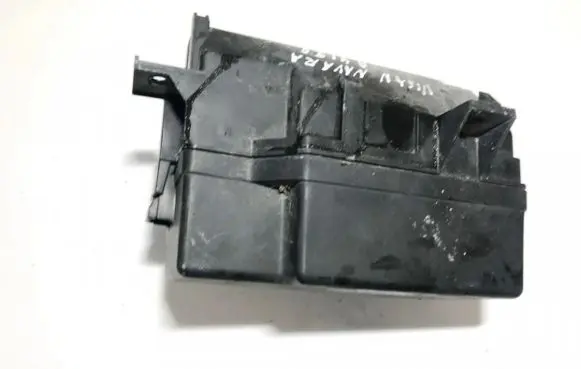 Nissan Navara D40 Fuse box set 63564373 6356-4373