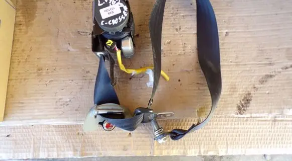 Citroen C-Crosser Front seatbelt