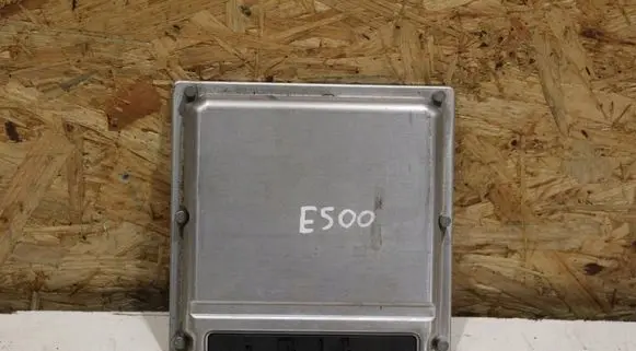 Mercedes-Benz E W211 Engine control unit/module A1131535379