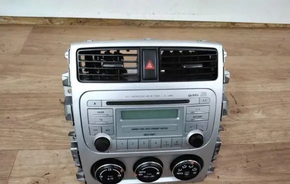 Suzuki Liana Climate control unit