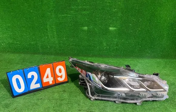 Toyota Corolla E210 E21 Headlight/headlamp 81110-02T31