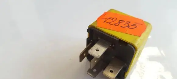 Fiat Bravo - Brava Other relay 82461739 A727
