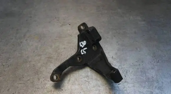 Citroen C5 Engine mounting bracket 363183