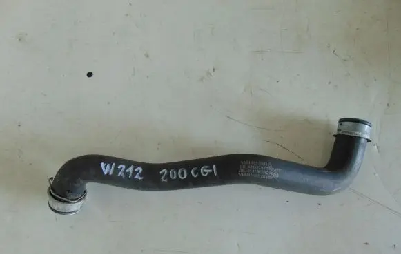 Mercedes-Benz E W212 Engine coolant pipe/hose A2045012582