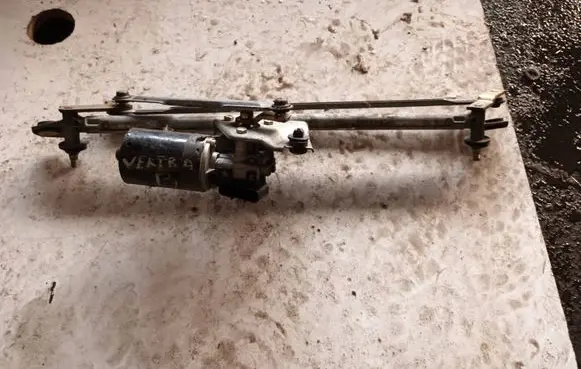 Opel Vectra B Front wiper linkage 