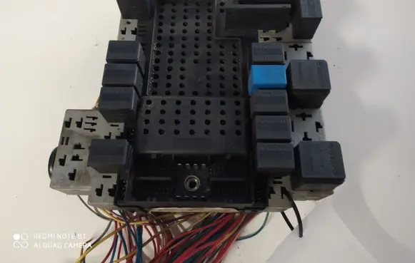 Volvo V70 Fuse module 08679899 02W503 08696098