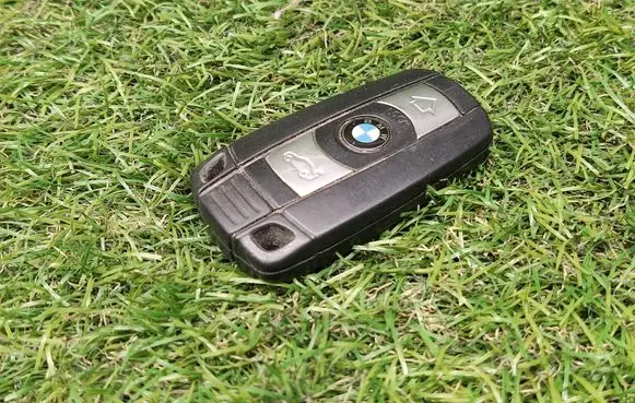 BMW 3 E90 E91 Ignition key/card 6986583