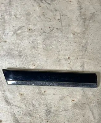BMW 5 E39 Fender trim (molding) 7004027 7036703 51137036703