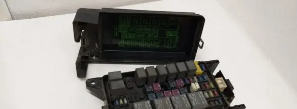 KIA Sorento Fuse box set 911603E050 10040614094