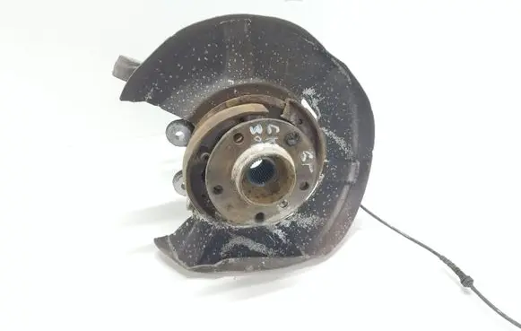 Rear wheel hub
