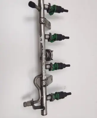 Mercedes-Benz E W211 Fuel main line pipe A1110780292