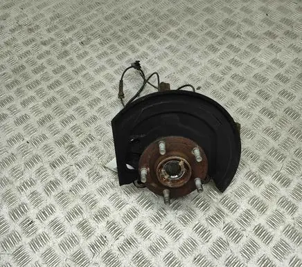 Front wheel hub
