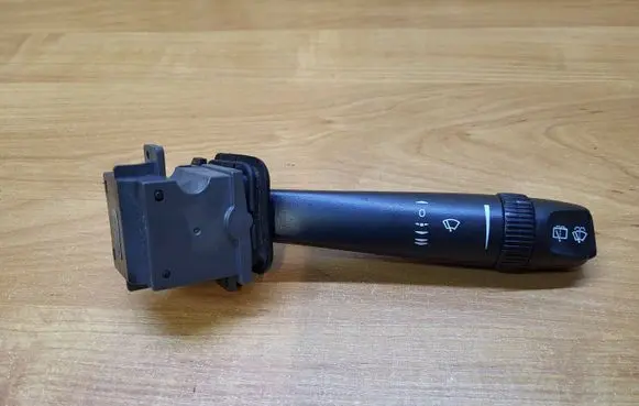 Volvo XC90 Wiper control stalk 30768100