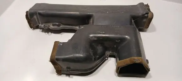 Toyota Land Cruiser (BJ70) Cabin air duct channel