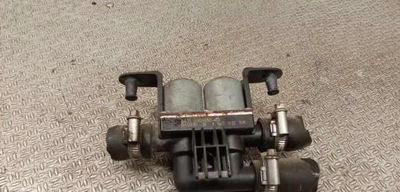BMW X5 E53 Coolant heater control valve 6906652