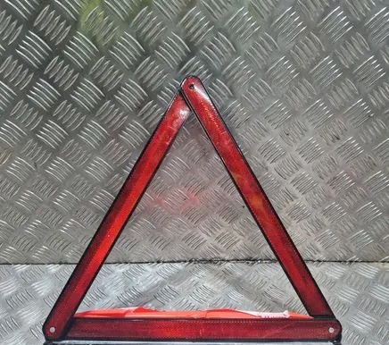 Audi A4 S4 B7 8E 8H Emergency warning sign 7L0860251
