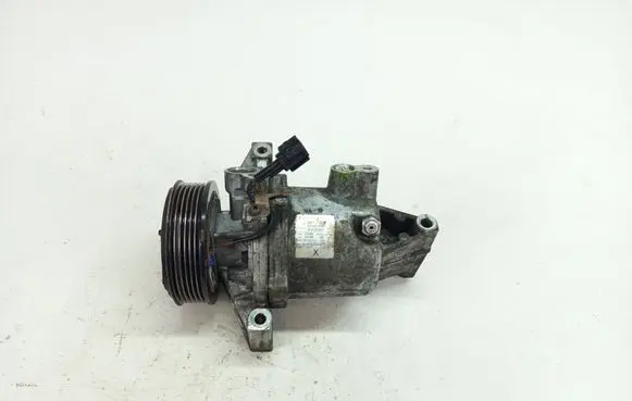 Nissan Juke I F15 Air conditioning (A/C) compressor (pump) 926001KC4A B121100303