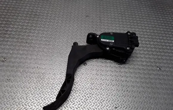 Volkswagen Polo IV 9N3 Accelerator throttle pedal 6Q1721503C