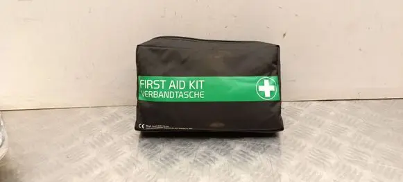 Volvo XC40 First aid kit 32394325