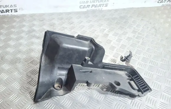 Land Rover Discovery 3 - LR3 Battery tray DWM500041