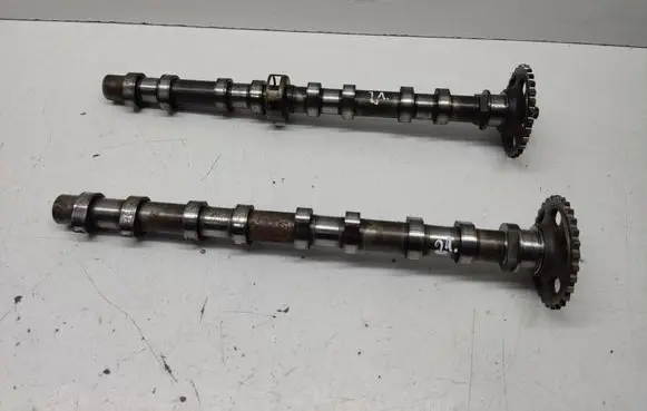 Mercedes-Benz Sprinter W906 Camshaft A6510500200 A6510500300 A6510520000