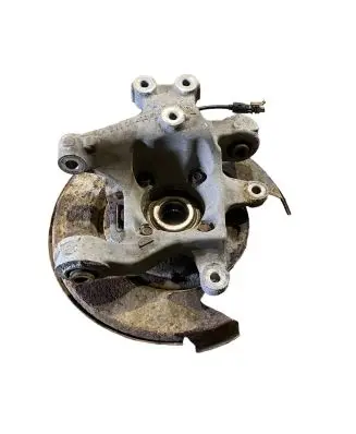 Rear wheel hub spindle/knuckle