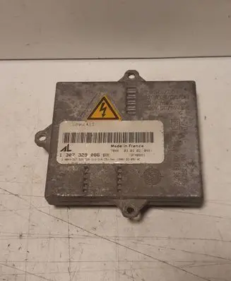 Volkswagen Touran I Xenon control unit/module 0309020461 19FM0863