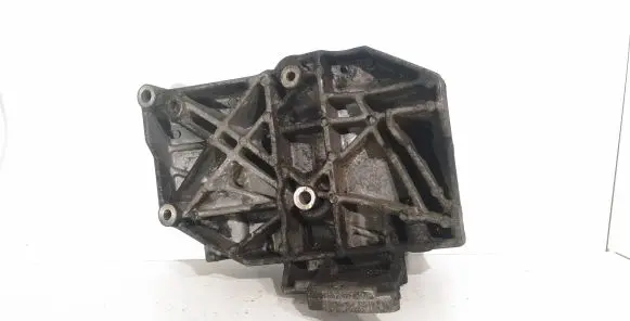 Audi A4 S4 B6 8E 8H Engine mounting bracket 038260885C