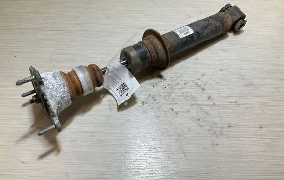 Peugeot 407 Front shock absorber/damper 30010613