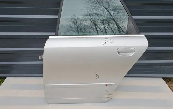 Audi A4 S4 B6 8E 8H Rear door 8E0833051