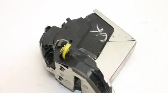 Honda Jazz Rear door lock M4915120