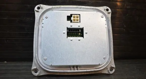 Audi A4 S4 B8 8K Headlight ballast module Xenon 8K0907472