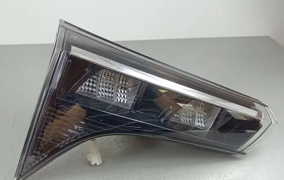 Suzuki SX4 S-Cross Tailgate rear/tail lights QG03YAA 6131L 00430