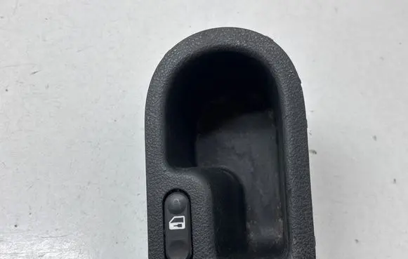 Nissan Qashqai Central locking switch button 96912BR00A P13750A77500