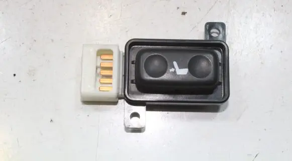 Toyota Prius+ (ZVW40) Seat control switch 182850