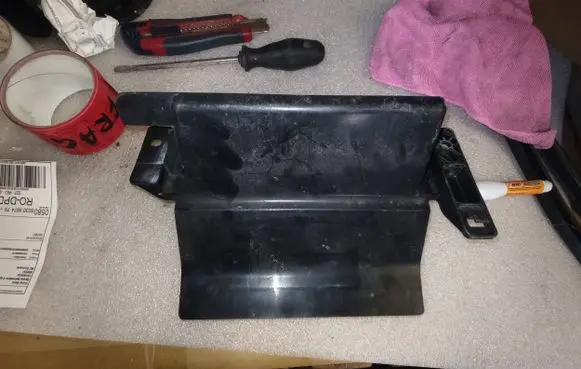 Other engine bay part