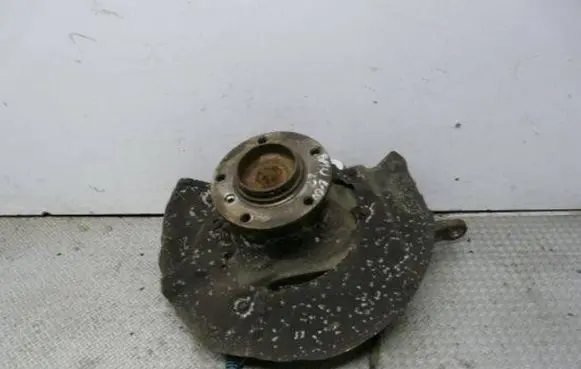 BMW 5 E60 E61 Front wheel hub spindle knuckle 6760954R