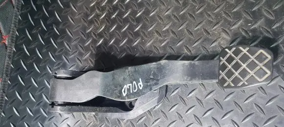 Volkswagen Polo VI Clutch pedal 2Q1721059