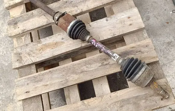 Fiat 500L Front driveshaft
