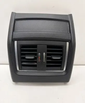 BMW 3 F30 F35 F31 Rear air vent grill 9218908