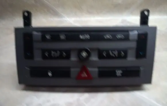 Peugeot 407 Climate control unit 96573322