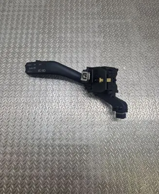 Volkswagen Touran I Indicator stalk 01103501 1K0953513A 10350162085887