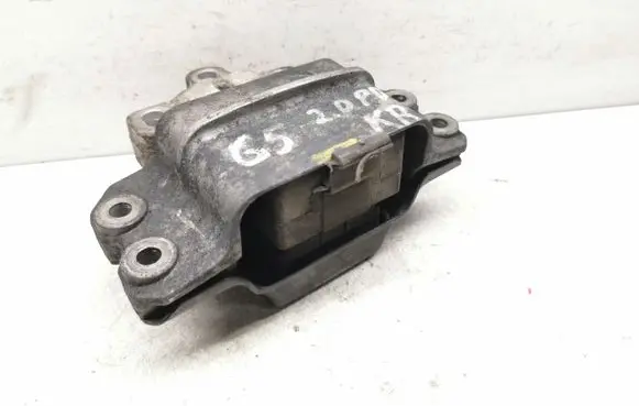 Volkswagen Golf V Engine mount bracket 1K0199555T