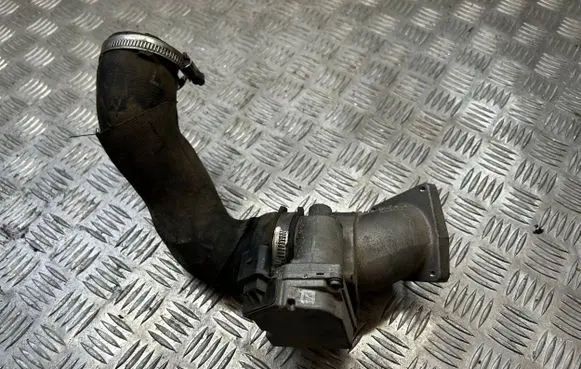 Audi A4 S4 B7 8E 8H Throttle valve 8E0145997A