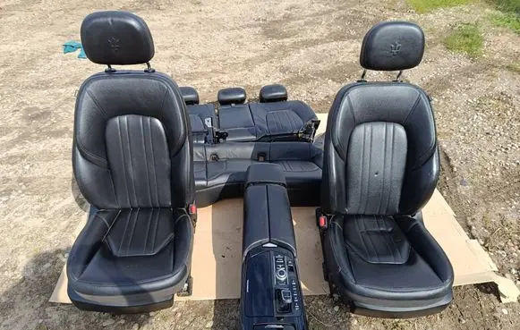 Seat set