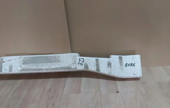 Toyota FJ cruiser Rear bumper foam support bar 52615-35030