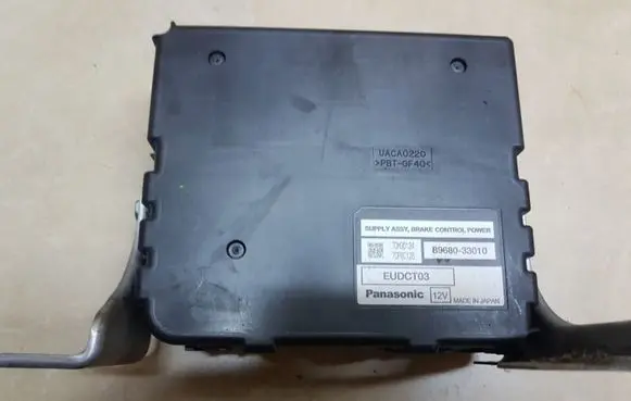 Toyota Prius (XW20) ABS control unit/module 8968033010