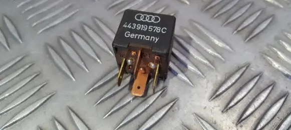 Volkswagen PASSAT B5 Other relay 443919578c 899519